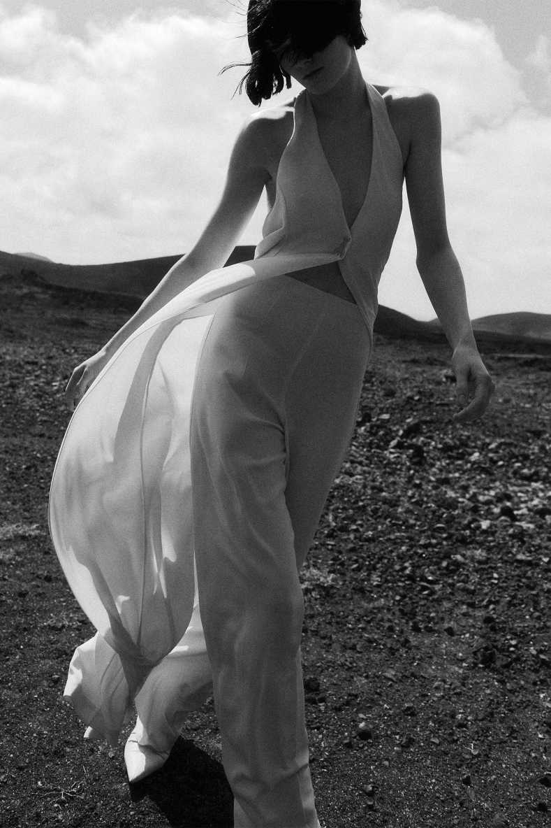 Long top with front closure and halter neckline, Beige, Patrizia Pepe