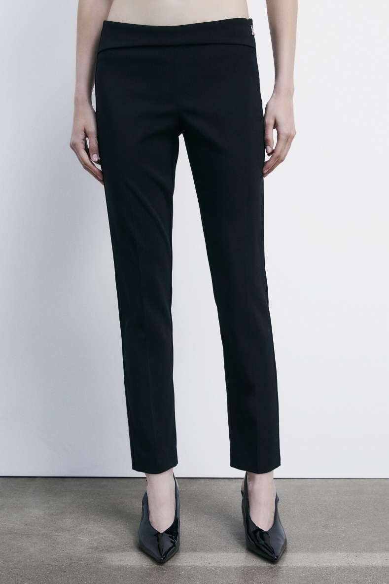 Cigarette pants in Crêpe, Black, Patrizia Pepe