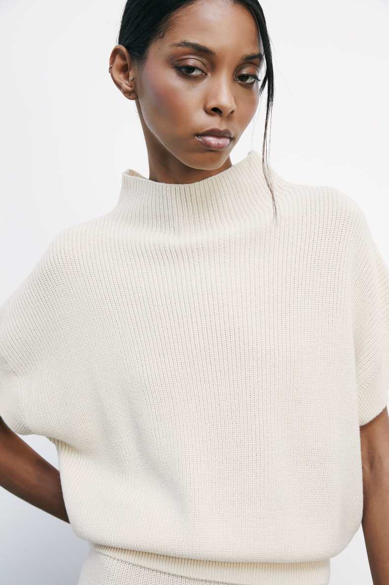 &quot;ESSENTIAL&quot; knit sleeveless top, White, Patrizia Pepe