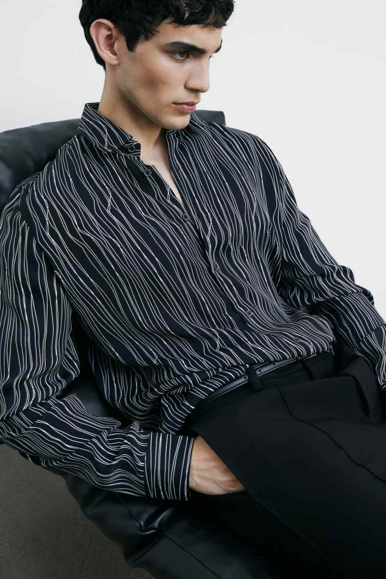 Flowing shirt with graphic viscose print, Black, Patrizia Pepe