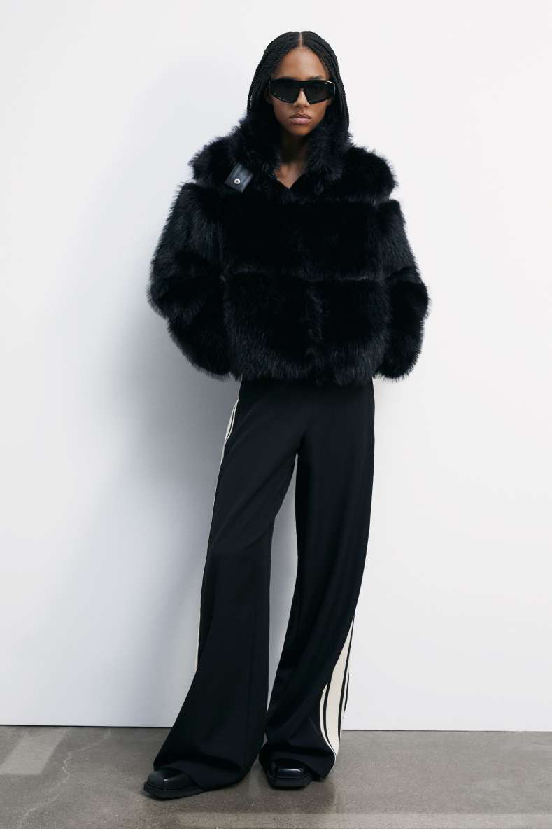Short fluffy jacket, Black, Patrizia Pepe