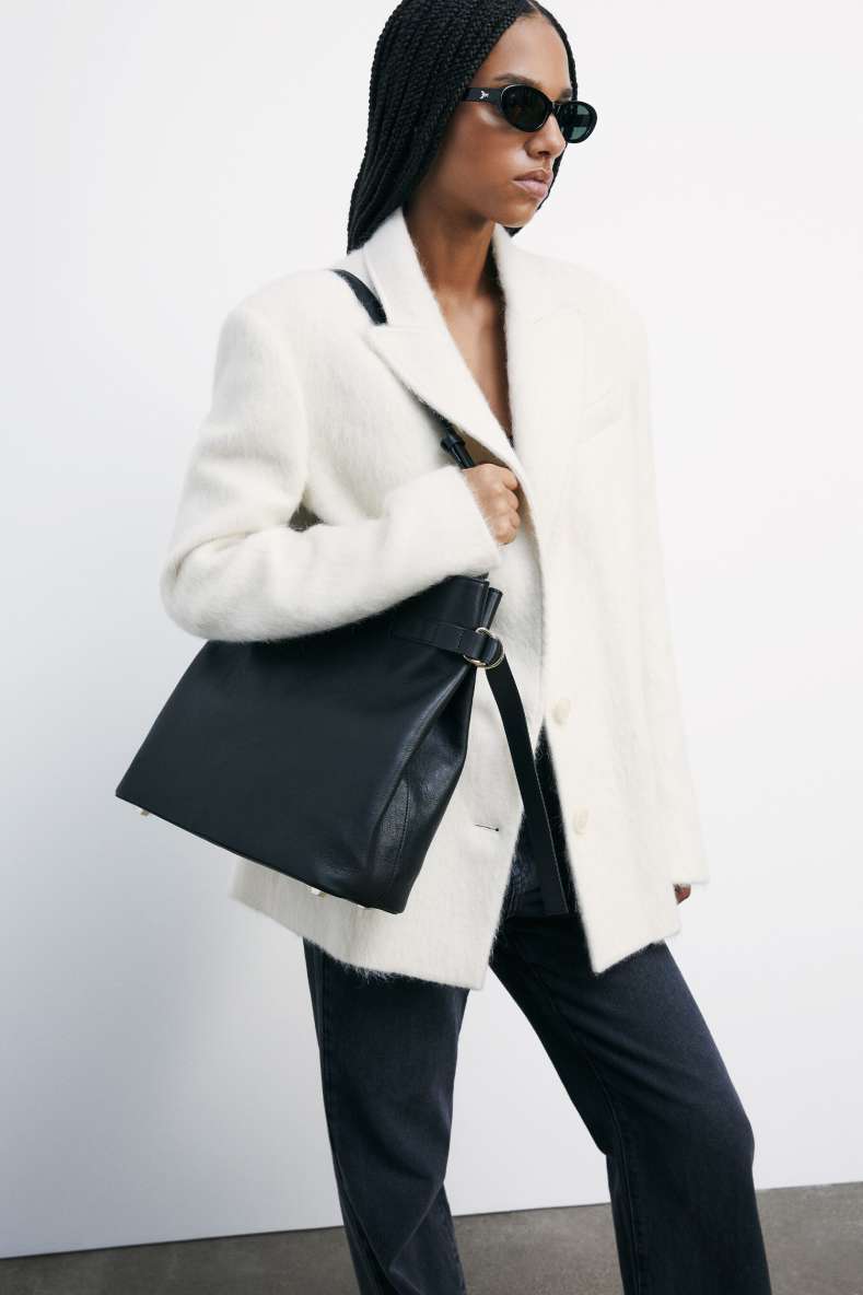 New Business leather bucket bag, Black, Patrizia Pepe