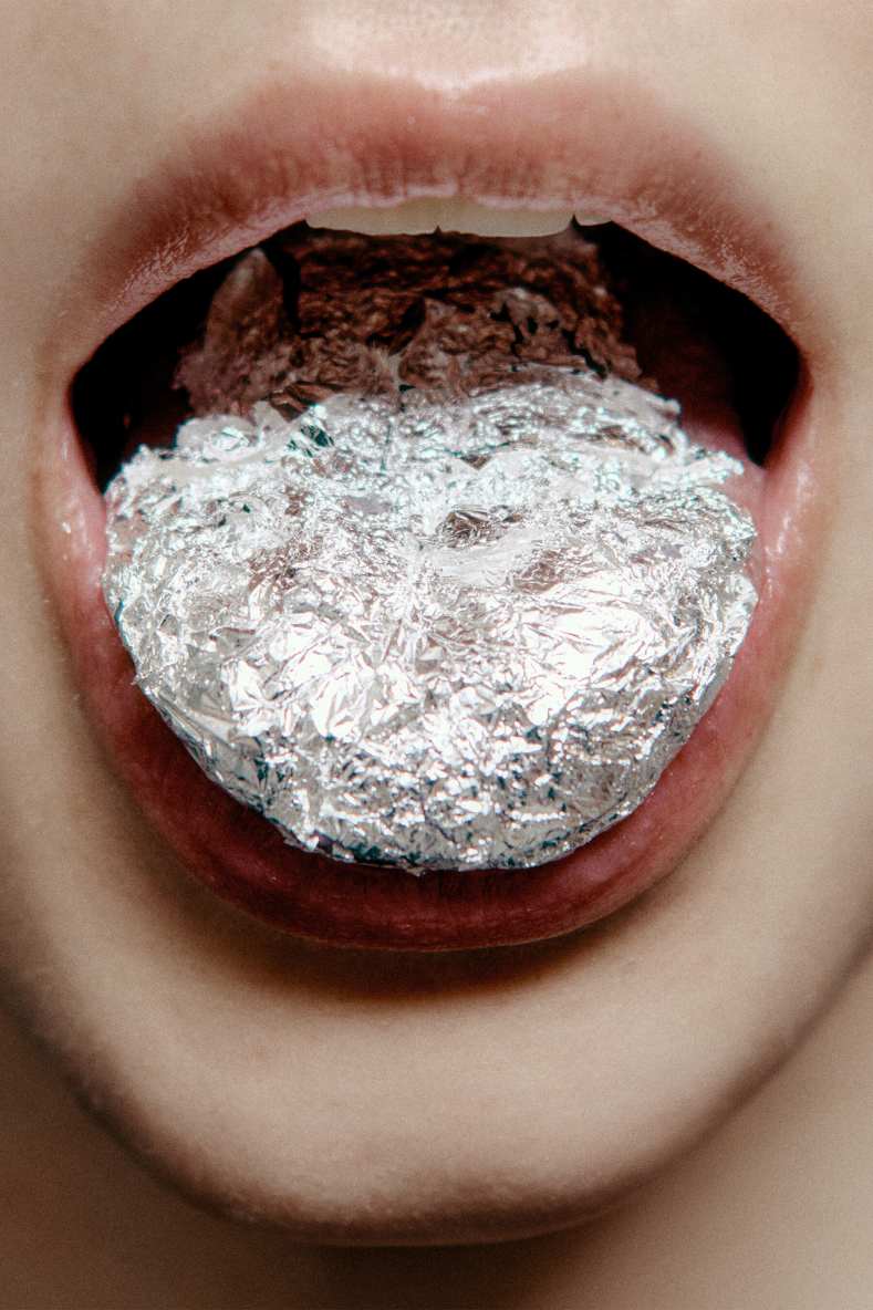 (IM)PERFECTION shopping bag in laminated leather, Silver, Patrizia Pepe