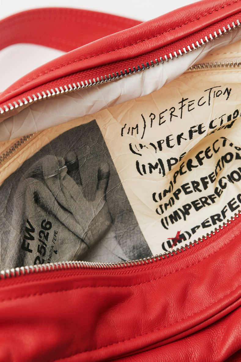 (IM)PERFECTION shopping bag in leather, Red, Patrizia Pepe