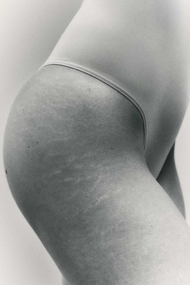 (IM)PERFECTION shopping bag in crinkle leather, White, Patrizia Pepe