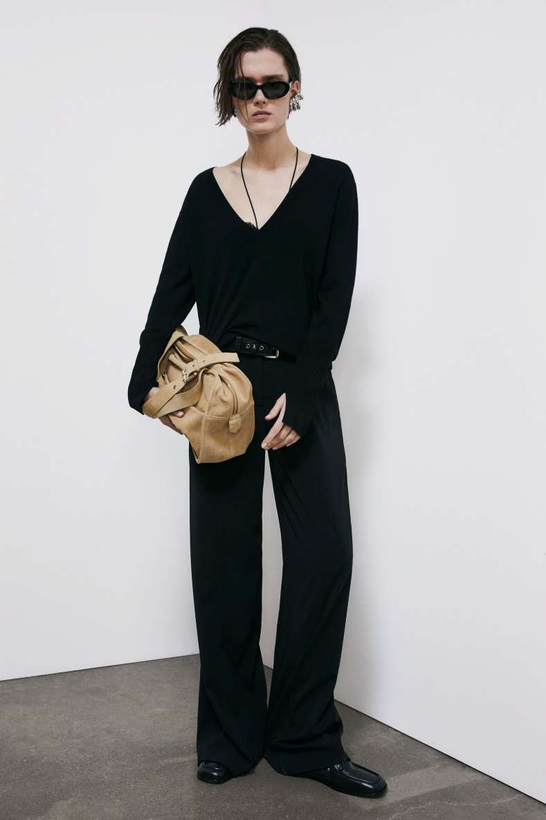 Light wool sweater with deep neckline, Black, Patrizia Pepe