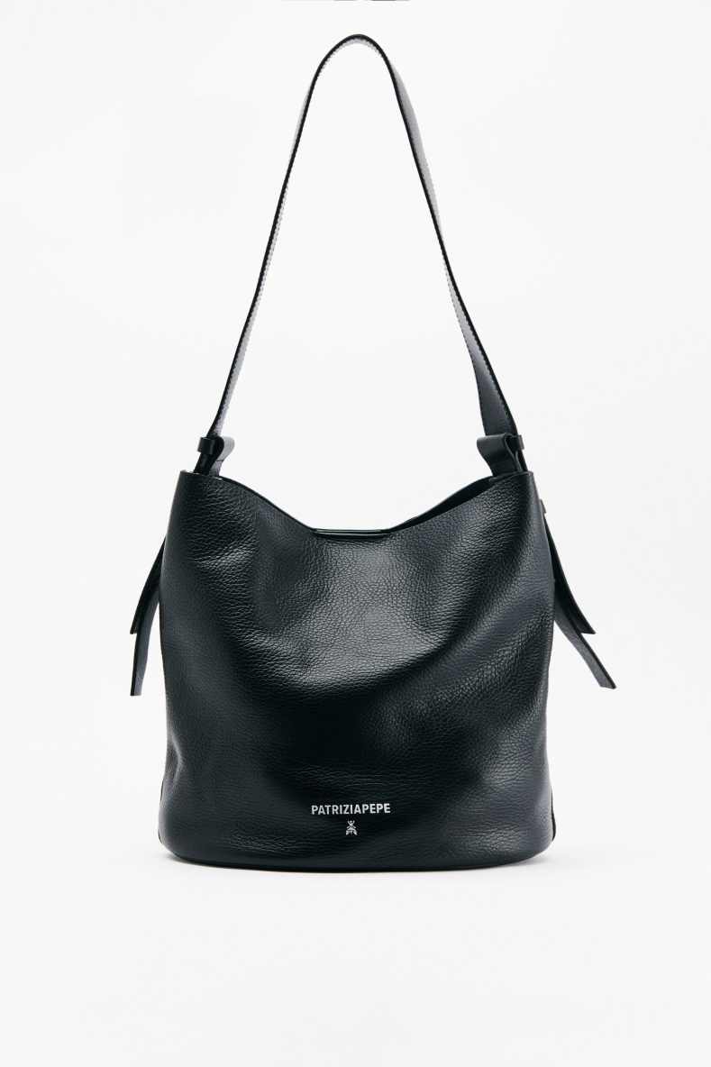 Bolso tipo cubo Never Complete en piel martillada, Negro