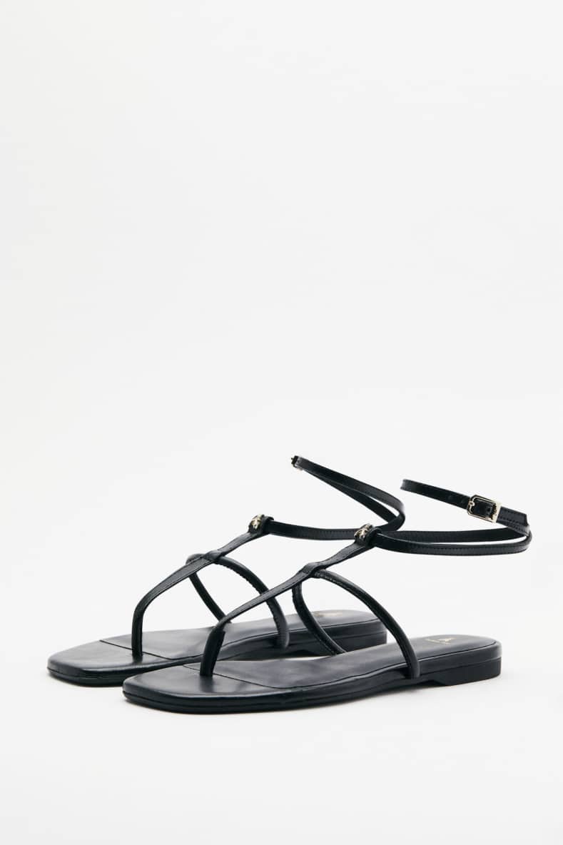 Square Essential Fly thong sandals in nappa leather, Black, Patrizia Pepe