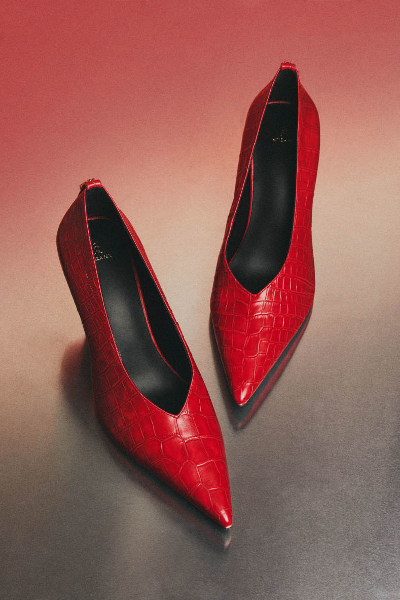 New Minimal Shape Leather Pumps with Croco Print, Red, Patrizia Pepe