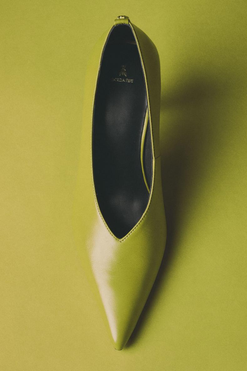 Escarpins New Minimal Shape en cuir brillant, Jaune, Patrizia Pepe