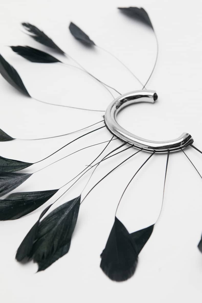 Feather ear cuff, Black/Silver, Patrizia Pepe