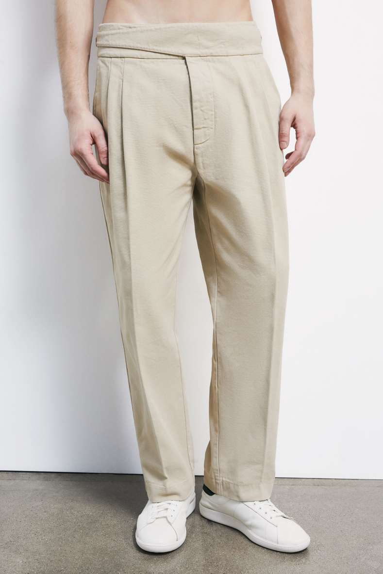 Pantal&oacute;n cargo en algod&oacute;n estructurado, Beige