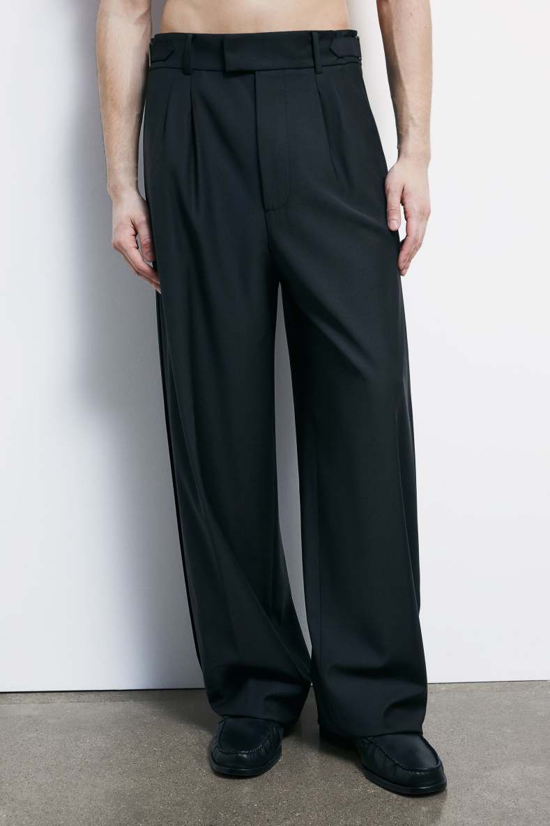Pantal&oacute;n oversize con pinzas en mezcla ligera de lana el&aacute;stica, Negro