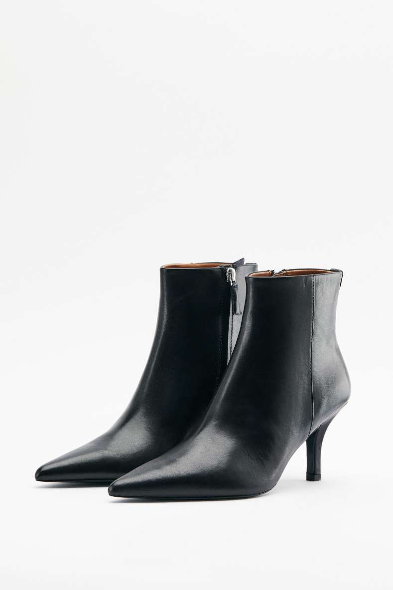 Leather ankle boots with heel, Black/Silver, Patrizia Pepe