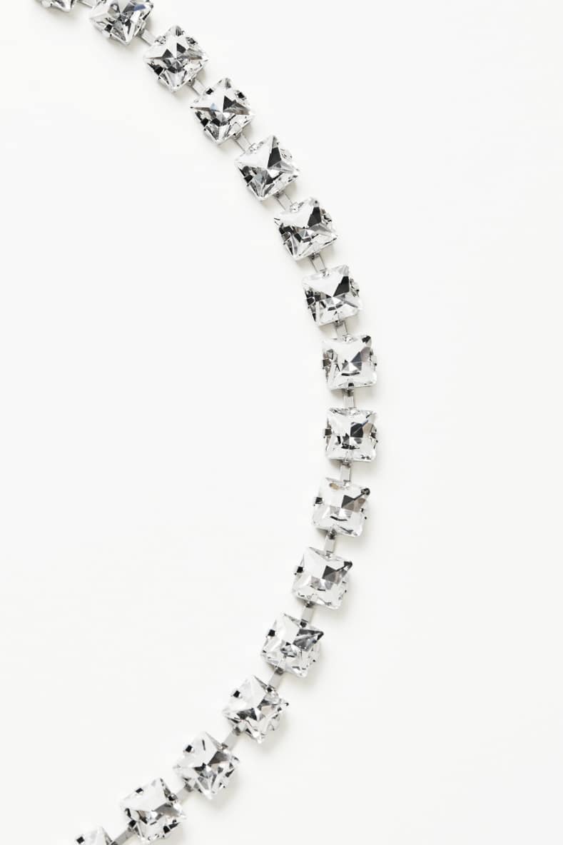 Gargantilla con corte de diamante, Plata