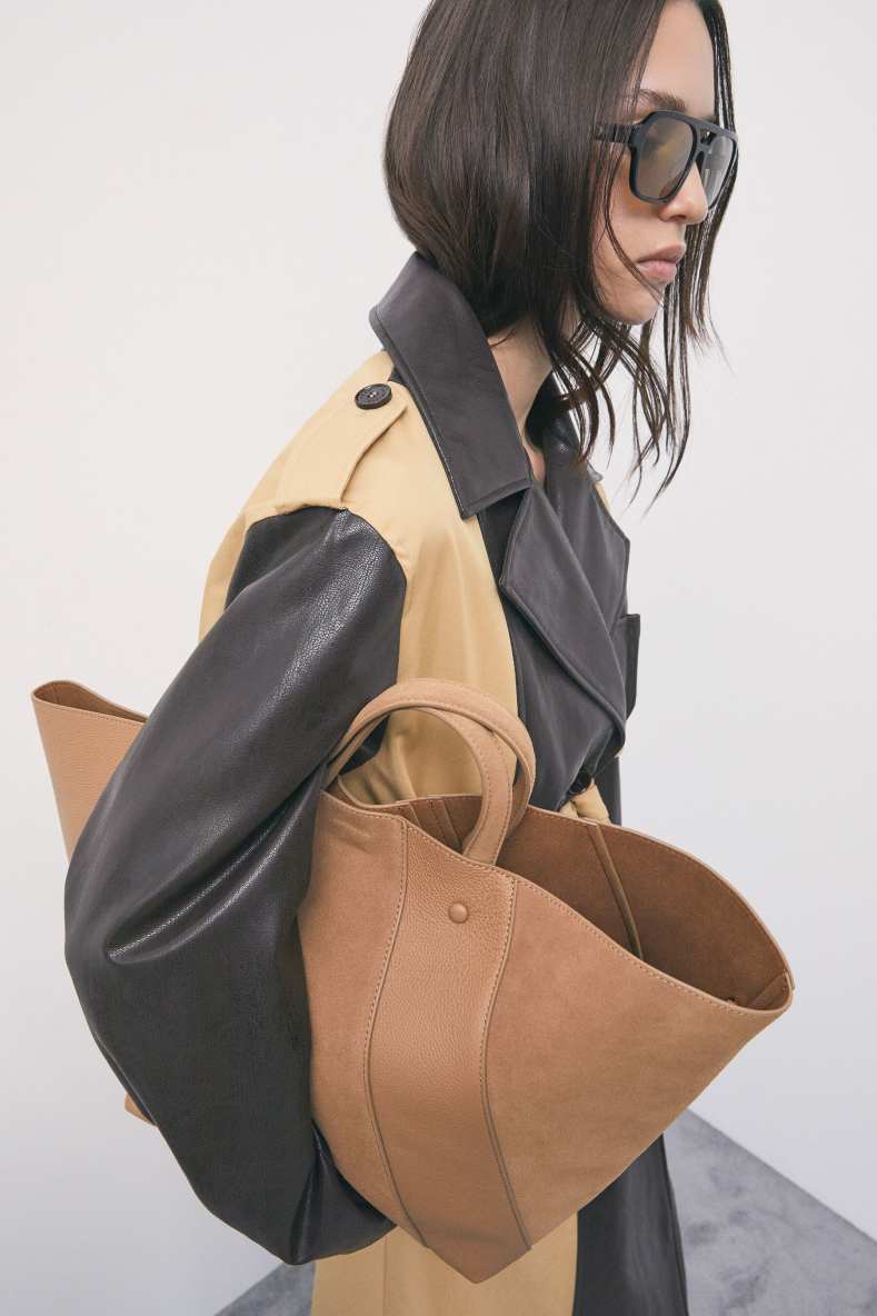 (IN)COMPLETE suede shopping bag, Beige, Patrizia Pepe