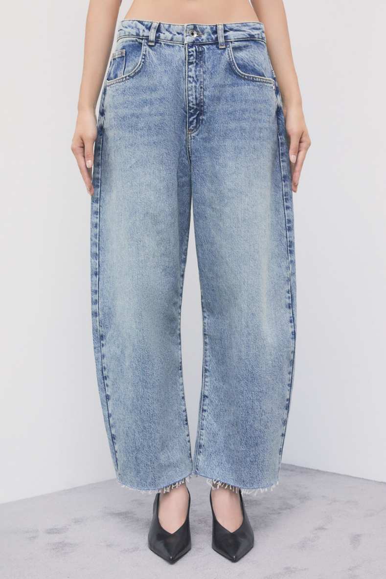 Low-Waisted Barrel-Jeans mit Stone-Wash-Effekt, Blau, Patrizia Pepe