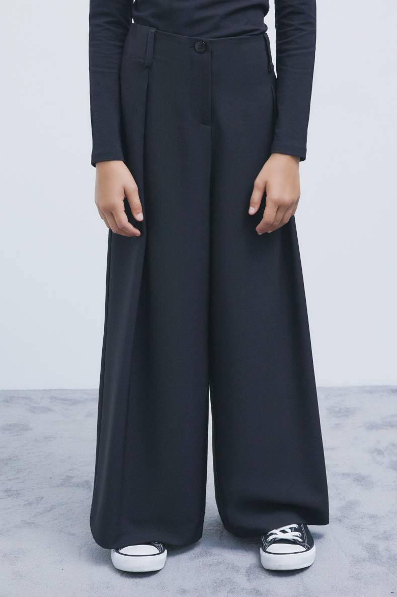 Sabl&eacute; palazzo trousers with pleats, Black, Patrizia Pepe