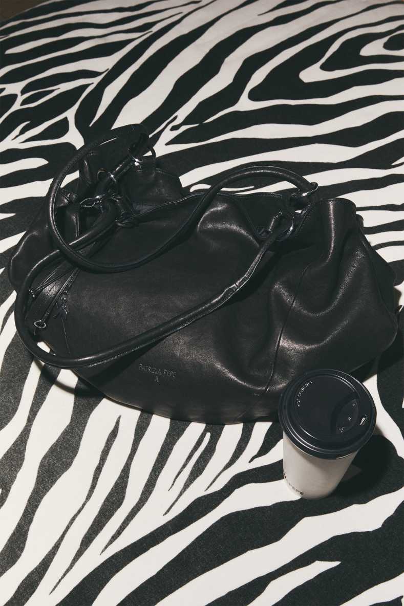 Black Horse leather bucket bag, Black, Patrizia Pepe