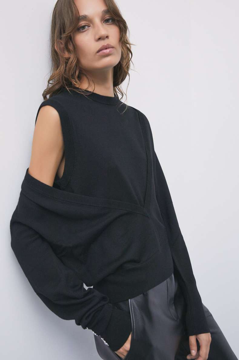 Wool jumper with deep layered V-neck, Black, Patrizia Pepe