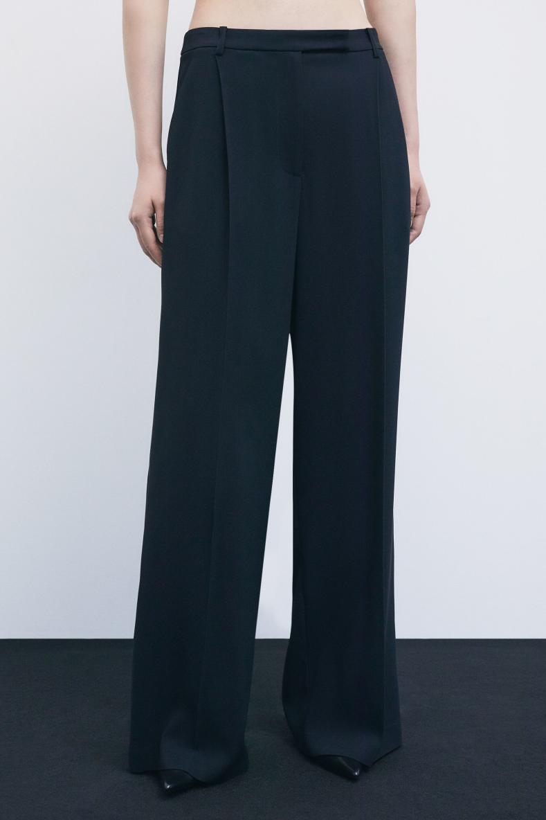 &ldquo;My SKIN Tailoring&rdquo; pleated wide-leg trousers in stretch cr&ecirc;pe, Black, Patrizia Pepe