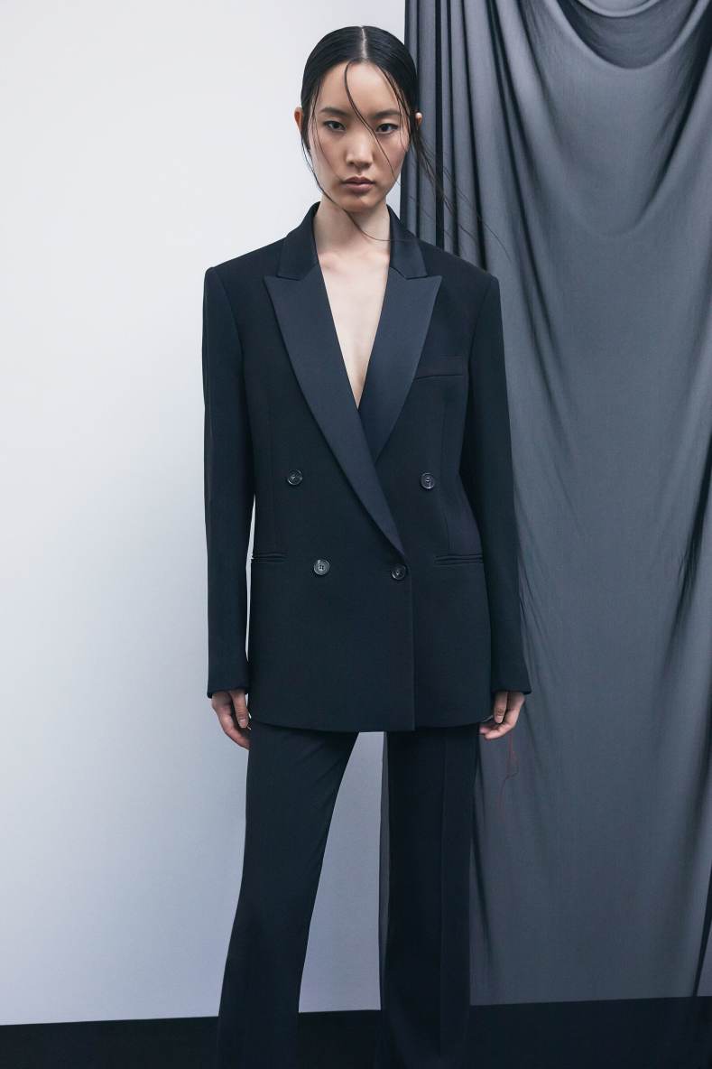 &ldquo;My SKIN Tailoring&rdquo; oversized double-breasted blazer with satin lapels, Black, Patrizia Pepe