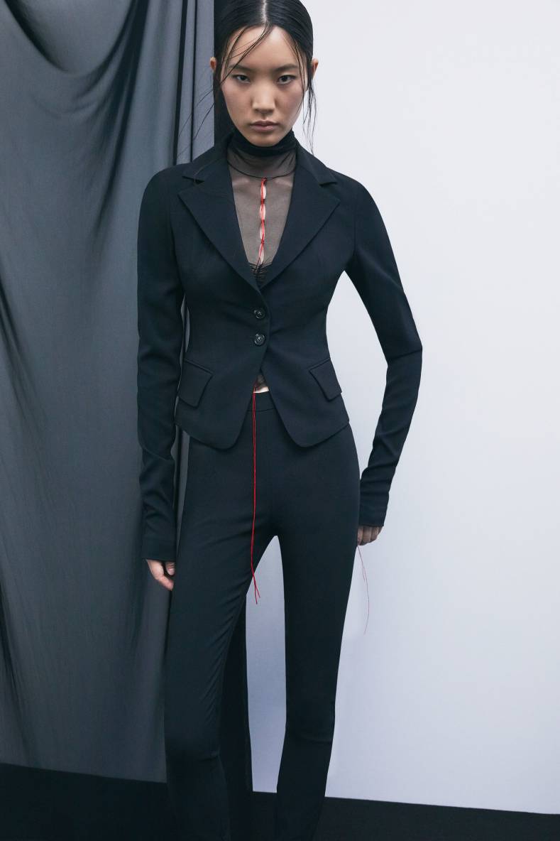 &ldquo;My SKIN Tailoring&rdquo; Icon 501 blazer in stretch cr&ecirc;pe, Black, Patrizia Pepe