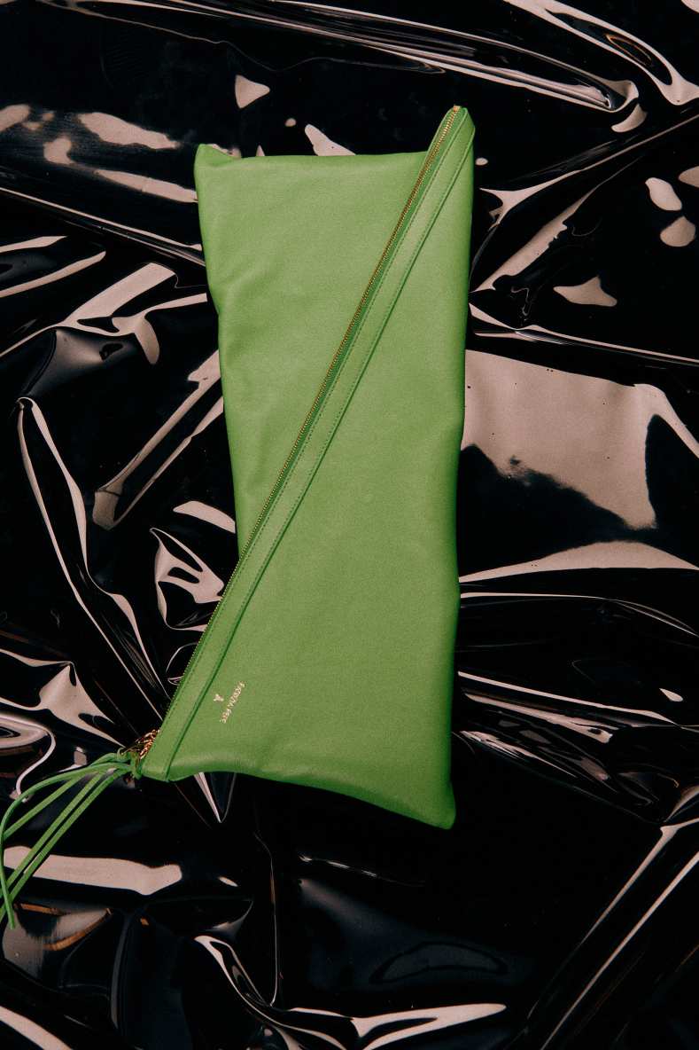 Vedo Non Vedo leather clutch, Green, Patrizia Pepe
