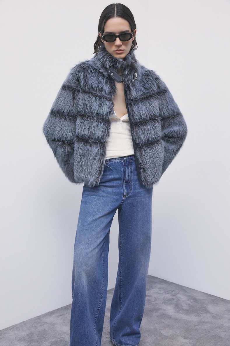 Kurze flauschige Jacke, Blau, Patrizia Pepe