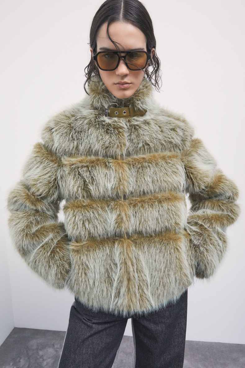 Kurze flauschige Jacke, Gr&uuml;n, Patrizia Pepe