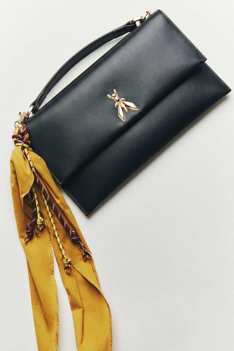 Leather clutch with chain, Black, Patrizia Pepe