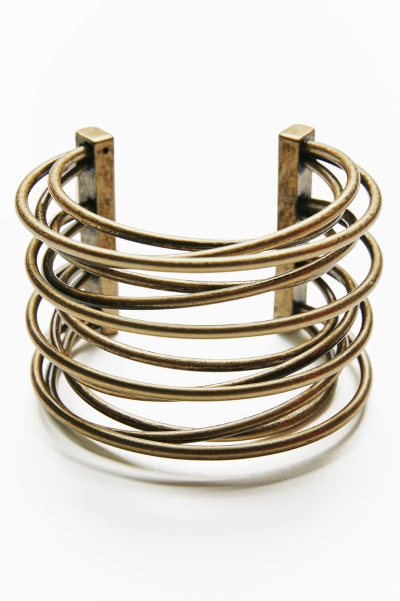 Brazalete de lat&oacute;n, Oro