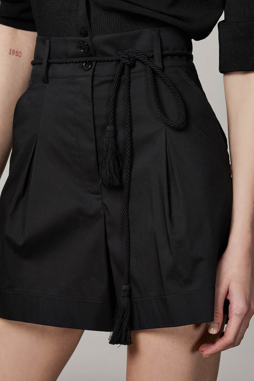 Shorts ESSENTIAL in cotone stretch, Nero, Patrizia Pepe