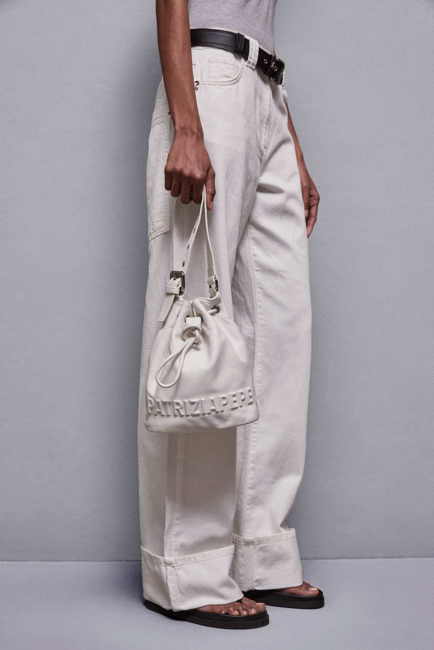 (IM)PERFECTION leather bucket bag medium, White, Patrizia Pepe