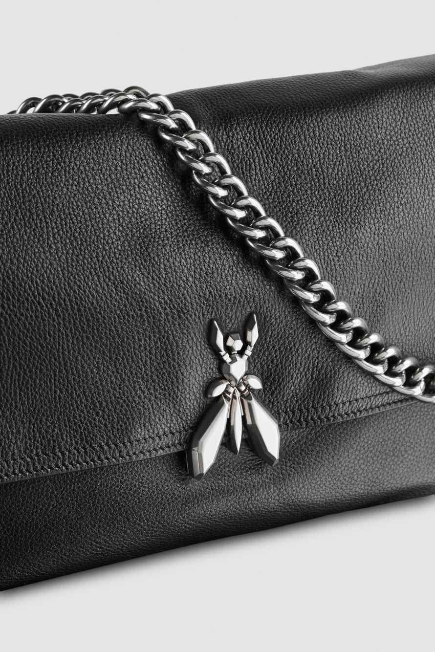 Large "ESSENTIAL" Fly shoulder bag in leather with chain, Black, Patrizia Pepe