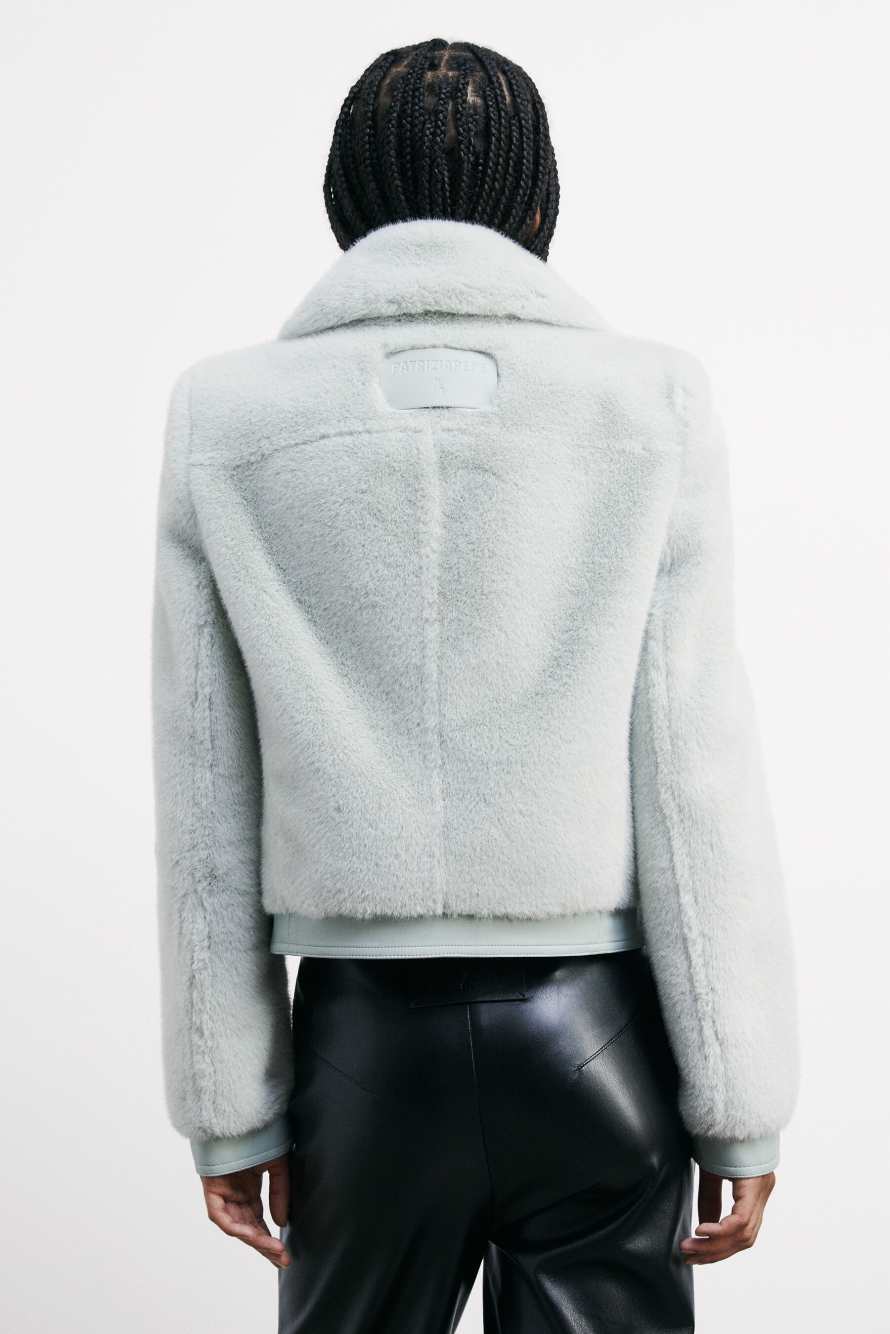 Короткая пушистая куртка, зелёный, Patrizia Pepe