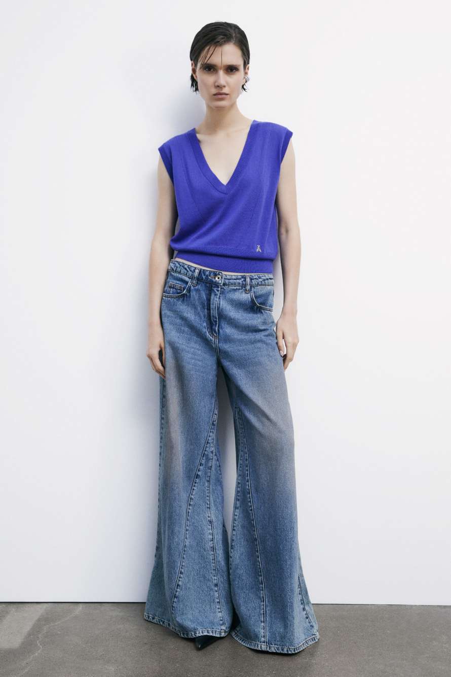 "ESSENTIAL" wool vest with V-neckline, Purple, Patrizia Pepe