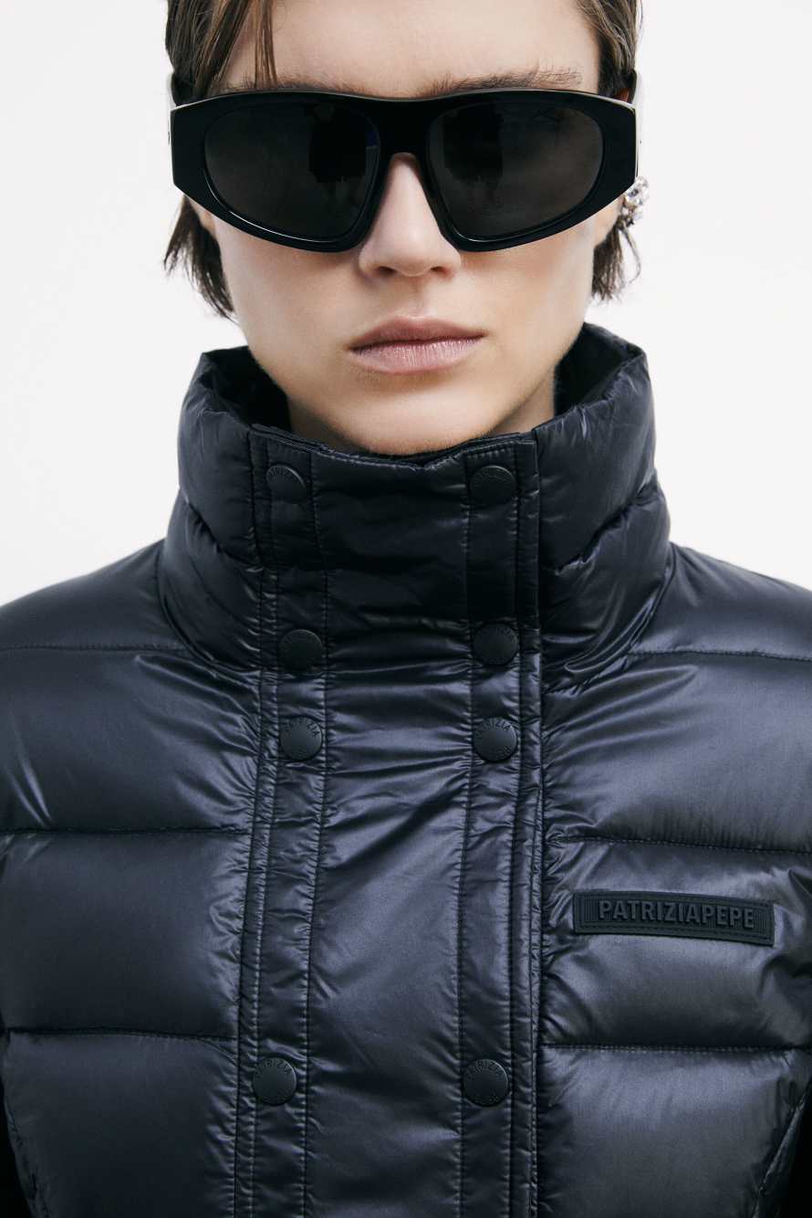 Легкий пуховик из нейлона с высоким воротом, Черный, Patrizia Pepe