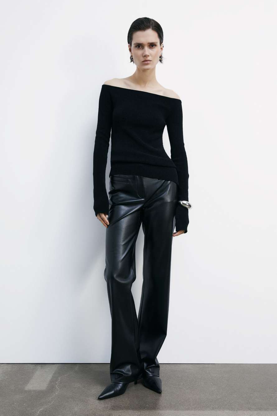 Soft wide neckline sweater, Black, Patrizia Pepe