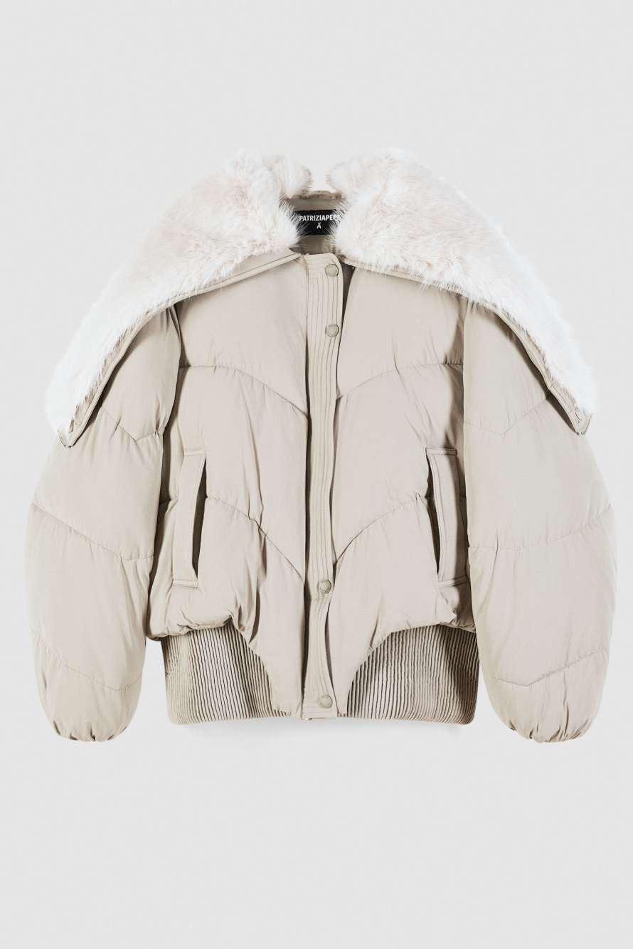 Короткая объемная куртка-бомбер с ворсистым воротником, бежевый, Patrizia Pepe