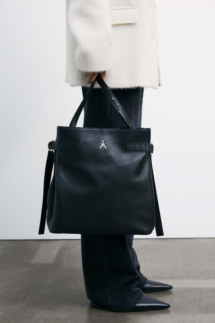 New Business leather bucket bag, Black, Patrizia Pepe