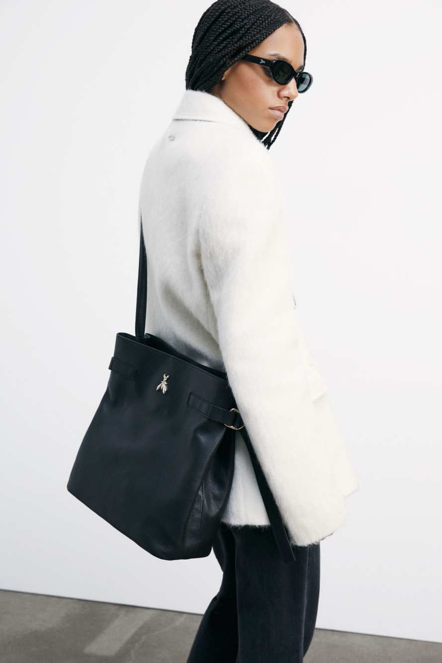 New Business leather bucket bag, Black, Patrizia Pepe