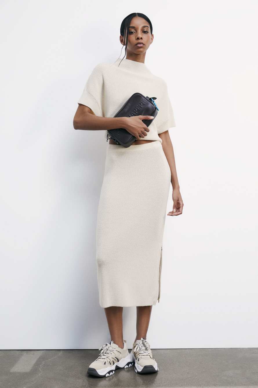 Leather (IM)PERFECTION Leather Camera Case, Brown, Patrizia Pepe