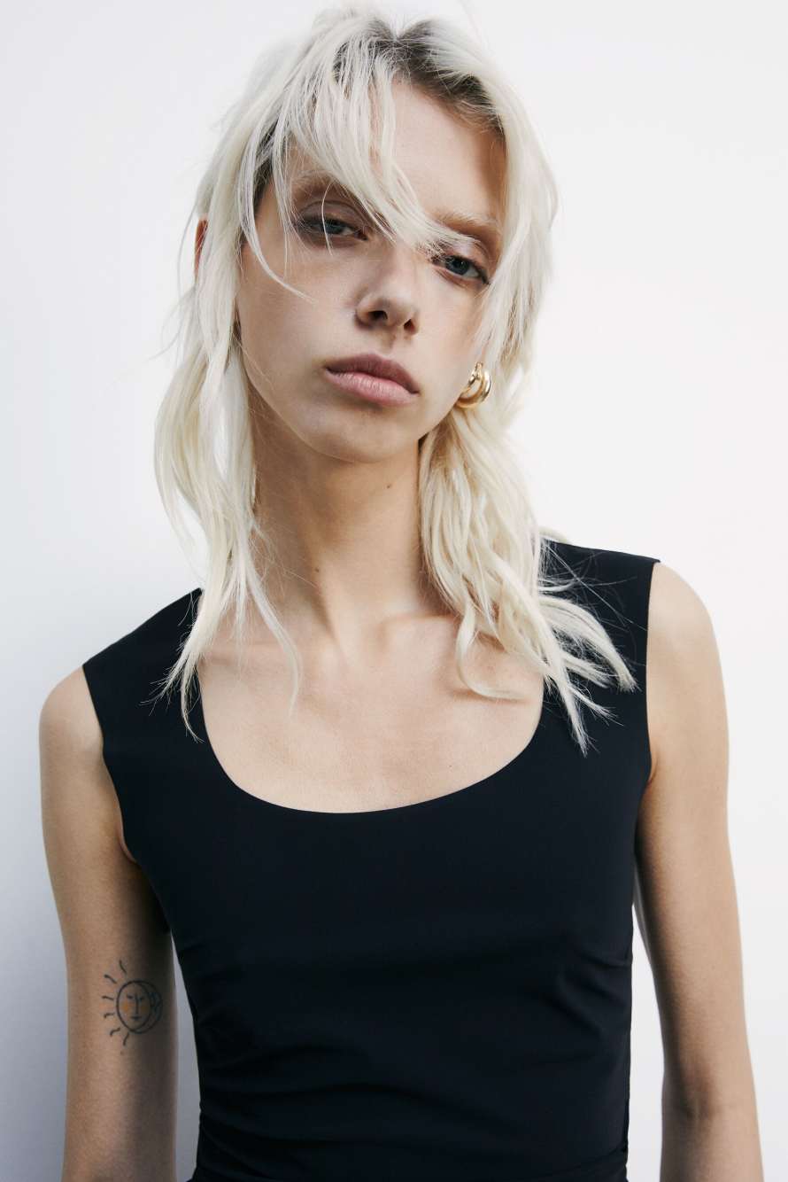 Camiseta sin mangas de punto el&aacute;stico, Negro