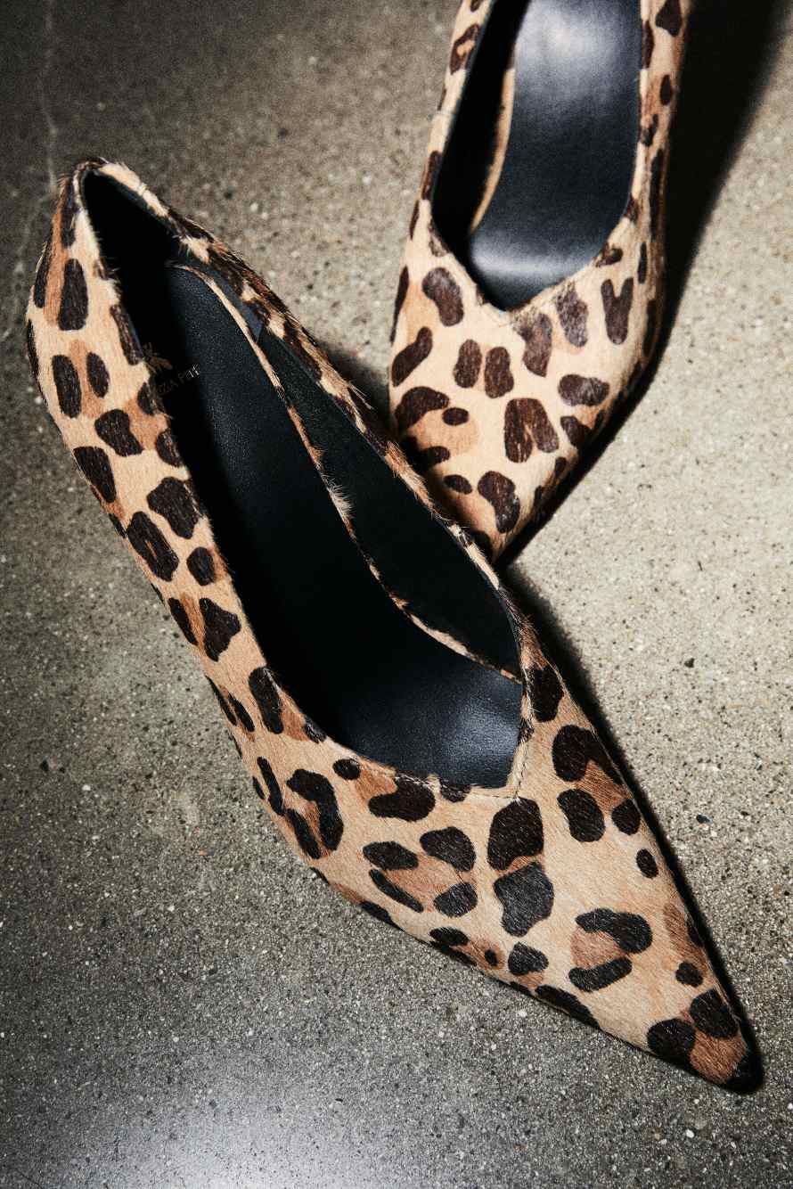 Кожаные туфли на каблуке с леопардовым принтом, Абстрактная фантазия, Patrizia Pepe