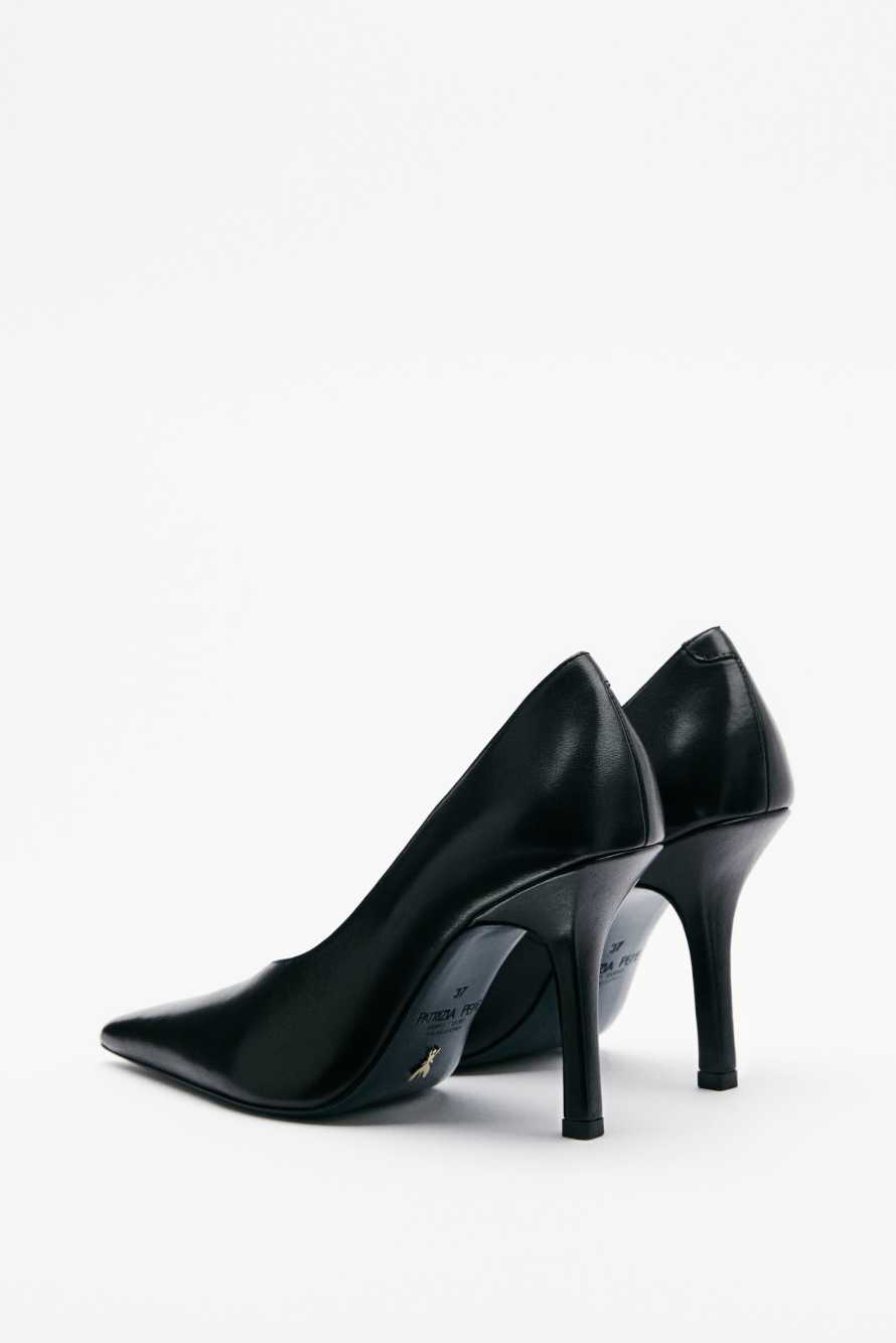 Minimal Shape Leather Pumps, Black, Patrizia Pepe