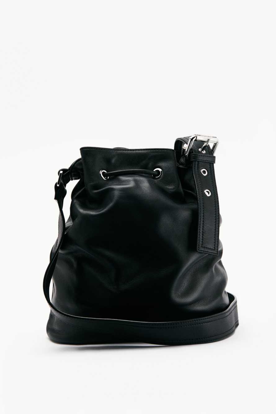 (IM)PERFECTION leather bucket bag medium, Black, Patrizia Pepe