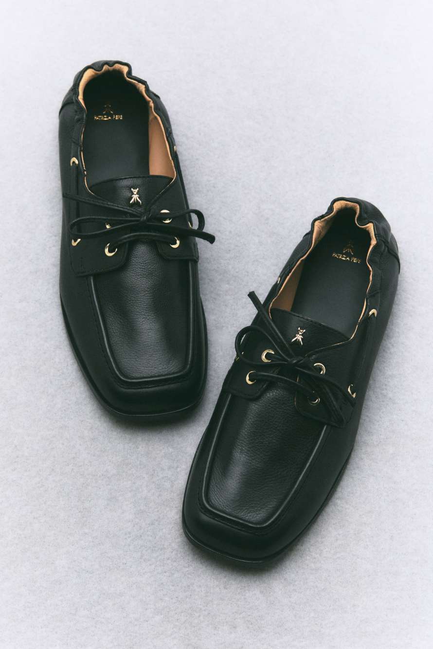 Soft Square leather loafers with laces, Black, Patrizia Pepe