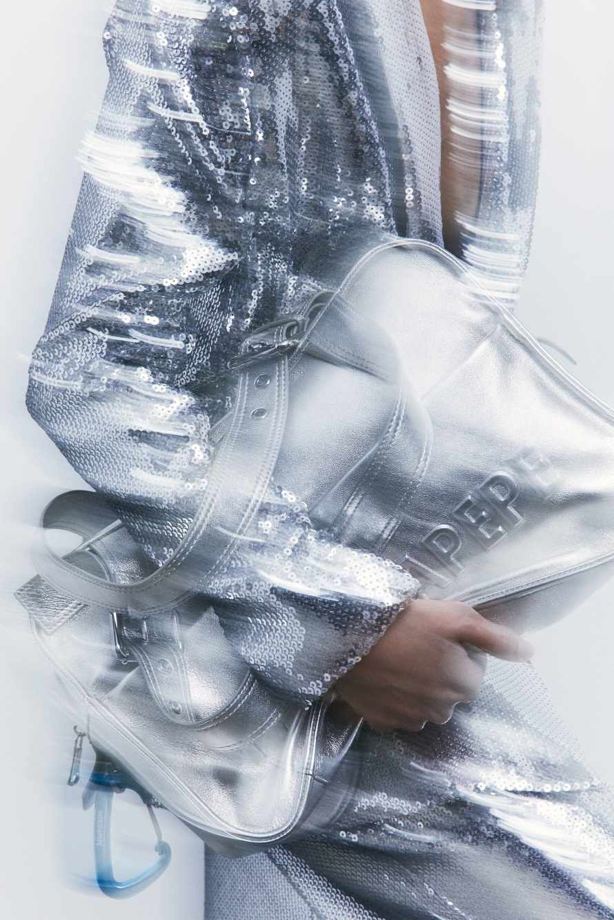 (IM)PERFECTION shopping bag in laminated leather, Silver, Patrizia Pepe