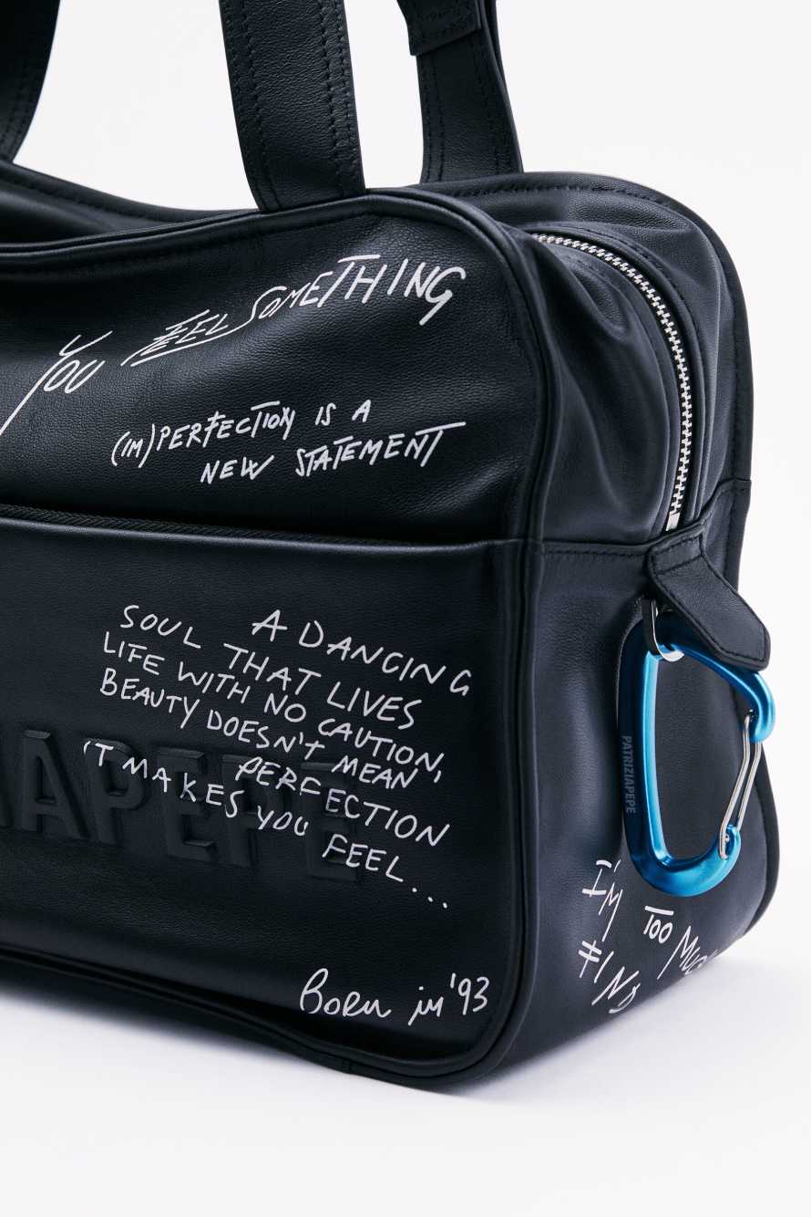 (IM)PERFECTION shopping bag in leather with calligraphic print, Black, Patrizia Pepe